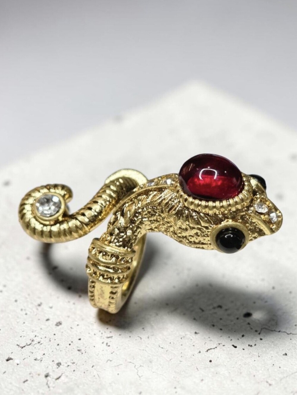 Fun 18k Gold Plated Oversized Ruby Glass Crystal Snake Serpent Ring